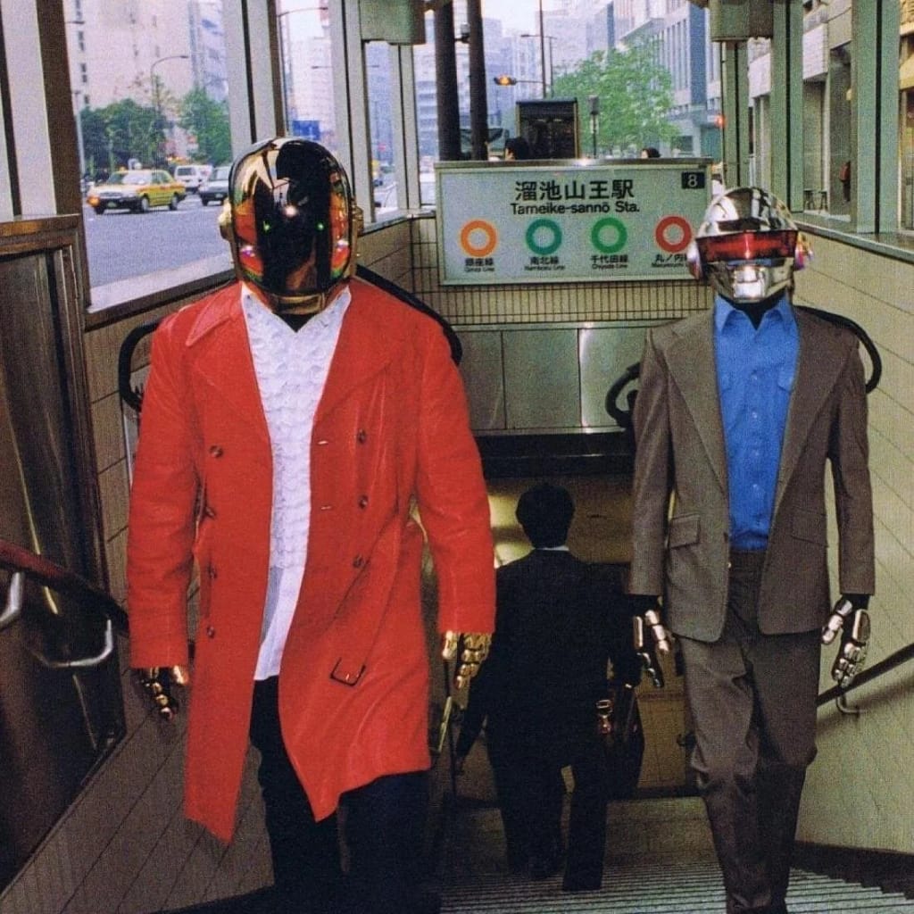 Daft Punk pri stanici Tameike-sannō v Tokiu, rok 2000, fotografia Tetsuro Sato