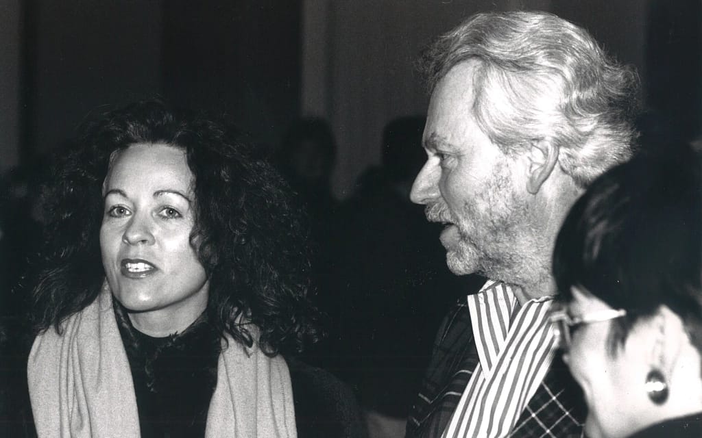 Rosemarie Schwarzwälder a Donald Judd, 1988. Courtesy Galerie nächst St. Stephan Rosemarie Schwarzwälder, Viedeň.
