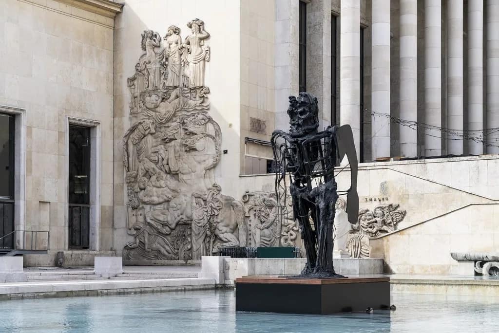 Inštalačný pohľad na výstavu Almost Human, Musée d'Art Moderne de la Ville de Paris, 2019. Foto: Pierre Antoine.