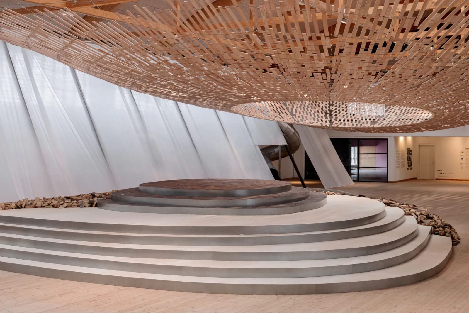 Kengo Kuma v Kodani