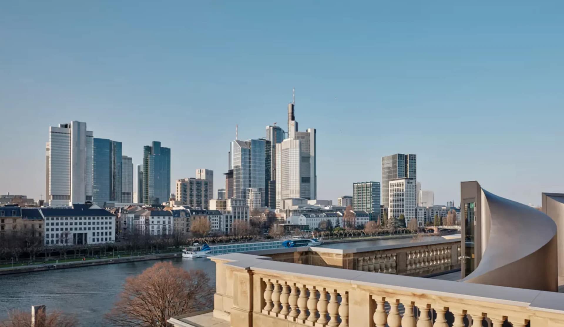 Frankfurt: mesto, ktoré si nezaslúži byť len prestupnou stanicou
