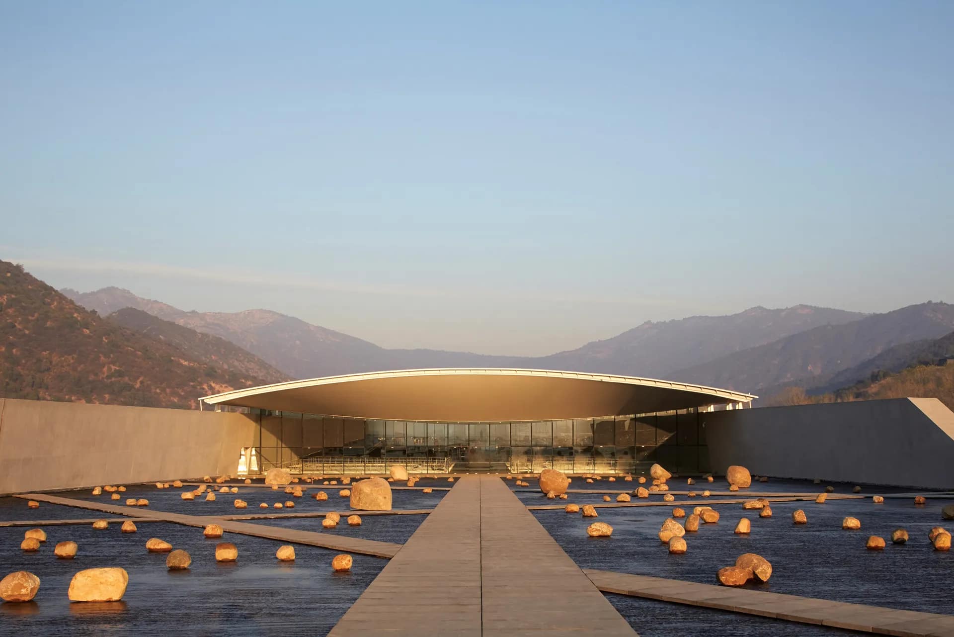 Smiljan Radić Clarke a Pritzker Prize 2026: architektúra ako krehká vec