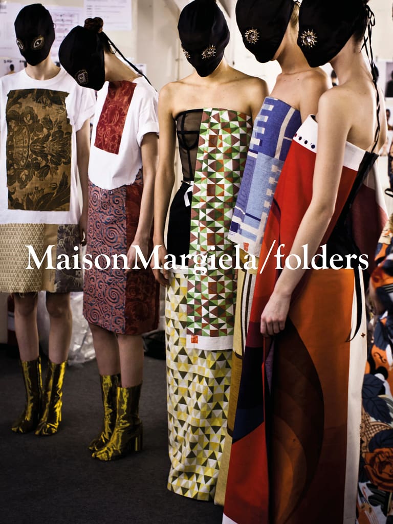 Záber z projektu Maison Margiela Folders venovaný anonymite, fotografia Édouard Caupeil