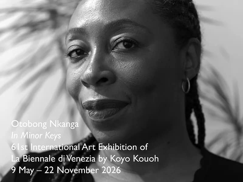 Portrét Otobong Nkanga, In Minor Keys, 61. La Biennale di Venezia, kurátorka Koyo Kouoh, 2026.