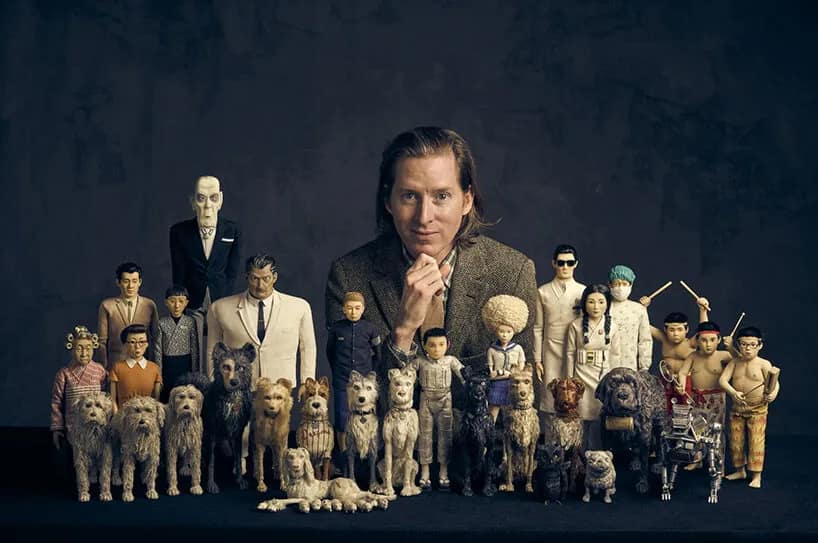 Archívne objekty z výstavy Wes Anderson The Archives v Londýne.