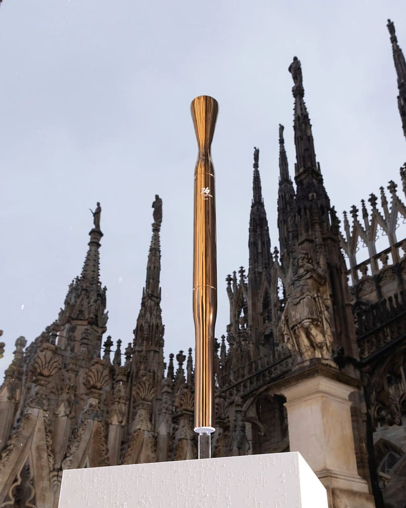 Mobilný mini ohník pre pochodeň ZOH 2026 od Carla Rattiho