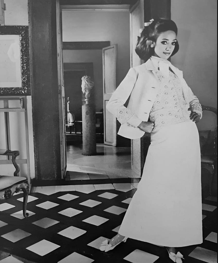 Valentino 1968 archívna kampaň Henry Clarke Vogue Paris